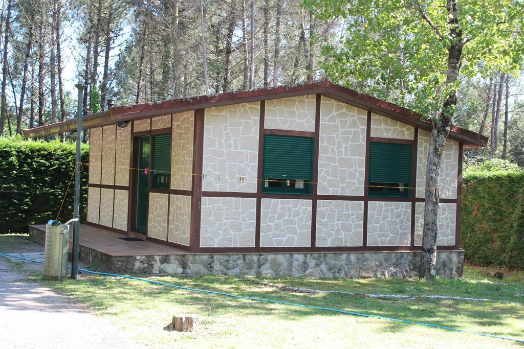 Aldea Guntin Camping Caniza Hotell La Caniza Rom bilde